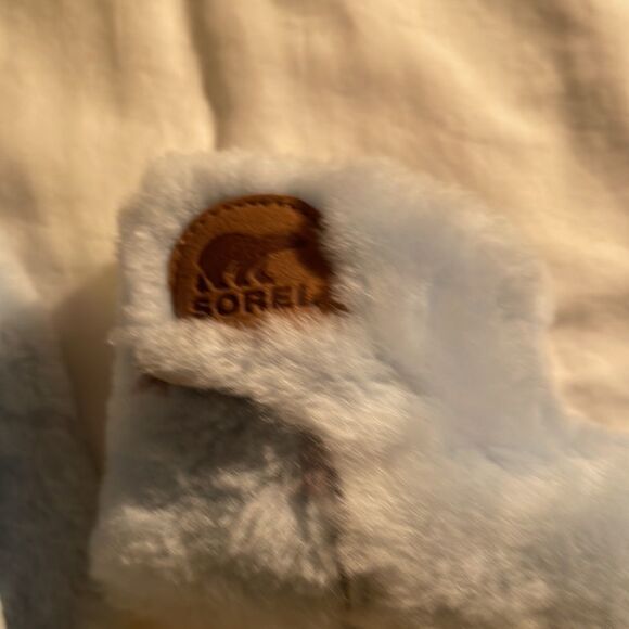 NWOT Infant Sorel Toddler Sorel Bear Paw Slipper size 7 - Picture 9 of 9